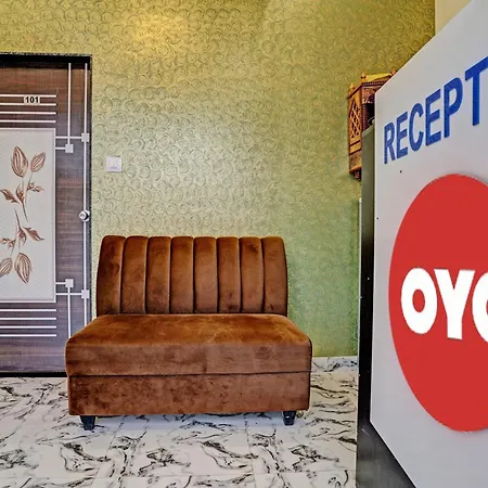 Oyo Flagship Nine Hills Mumbai