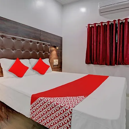 O Nithyanand Hotel 3*