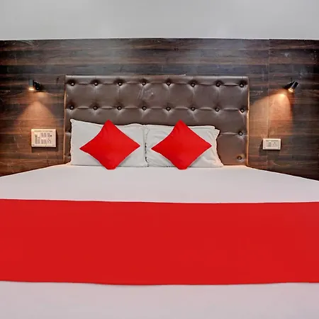 O Nithyanand Hotel 3*