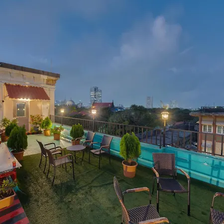 Suba Palace Near Gateway Of India