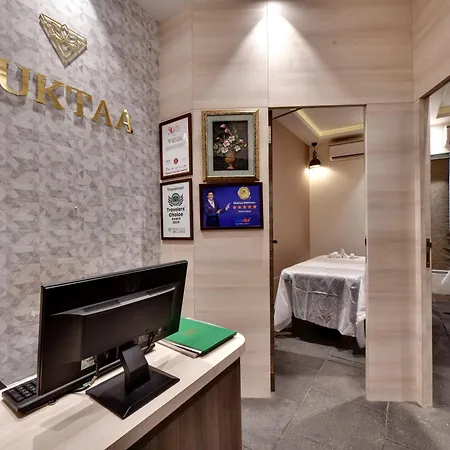 Suba Palace Near Gateway Of India Hotel