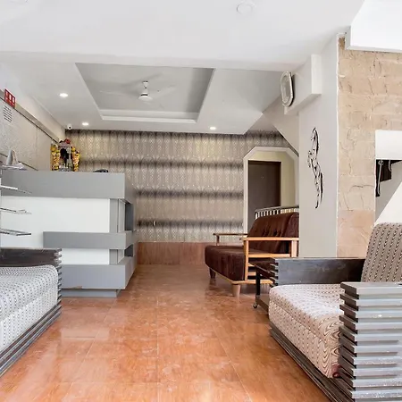 Hotel O Rana Residency Near Western Express Highway Metro Station Hotel