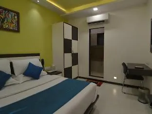 O Blue Pearl Residency Near Chhatrapati Shivaji International Airport 3*