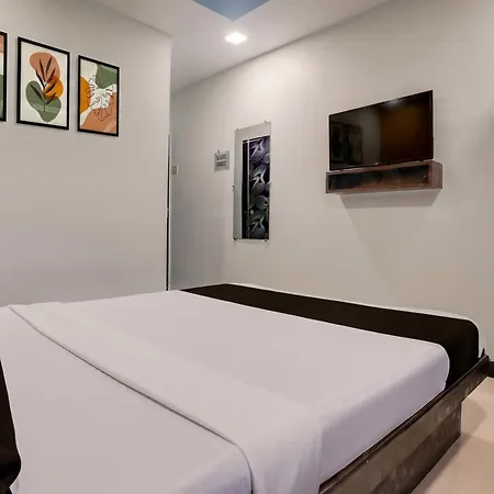 Hotel Super Collection O Asalpha Near International Airport 3*
