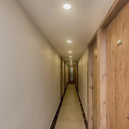 Hotel O Blue Ocean Near R Mall 3*