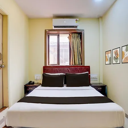 O Gold Coast Hotel