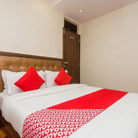 Hotel O Avion Park 3*