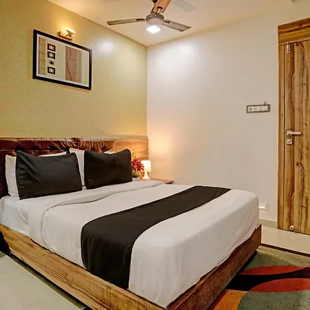 Hotel O Blue Near R Mall 3*