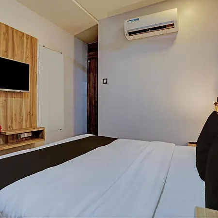 Hotel O Blue Near R Mall 3*