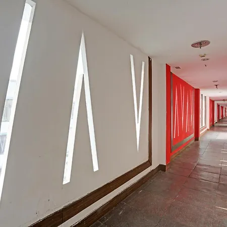 Hotel Townhouse Royal Palms 4*