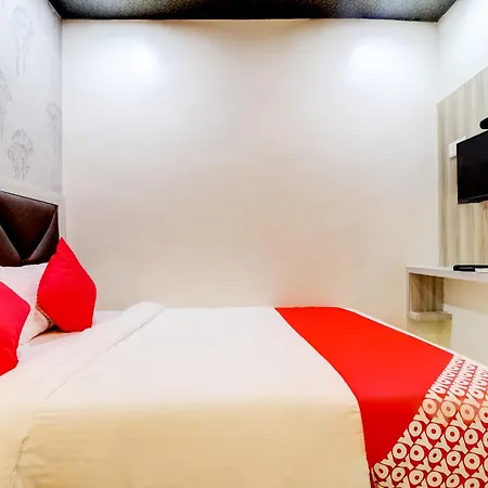 Oyo Flagship Qubic 4*
