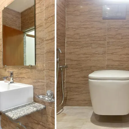 O Royal Aqua Hotel 3*