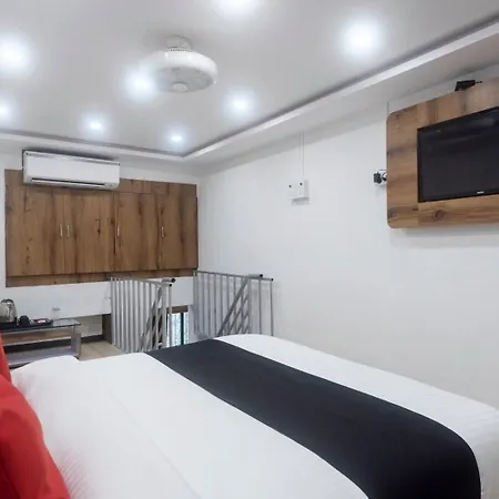 Hotel O Babas Residency