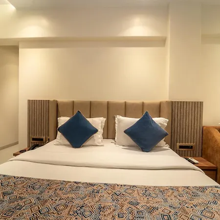 Hotel Kalpana Palace, Mumbai