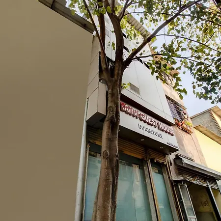 O Tanvi Hotel