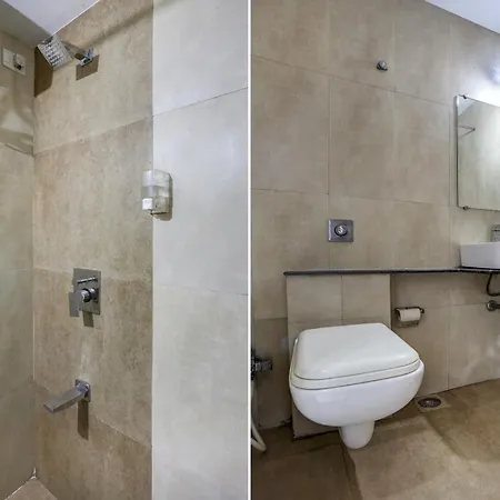 Hotel Fabhotel Nishita 3*