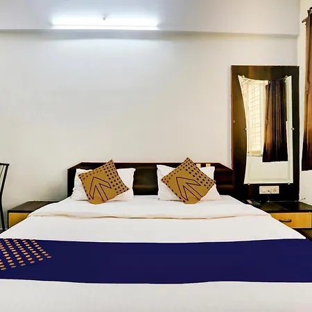 Hotel O Mayur Residency 4*