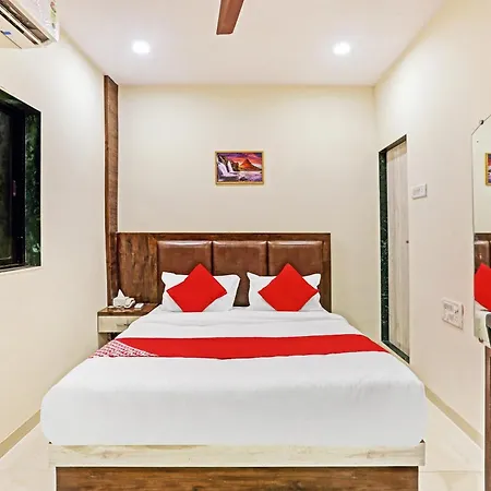 O Tawakkal Hotel