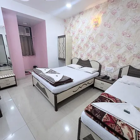 Hotel Broadway Colaba