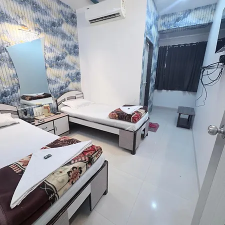 Hotel Broadway Colaba Mumbai