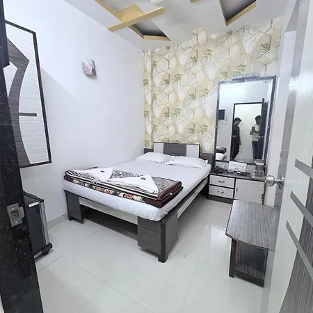 Hotel Broadway Colaba