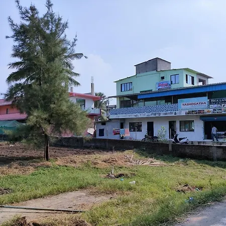 Hotel O Sea Land & Restuarant 3*