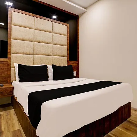 Hotel O Ashirwad 4*