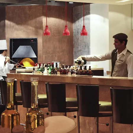 Novotel Juhu 5*