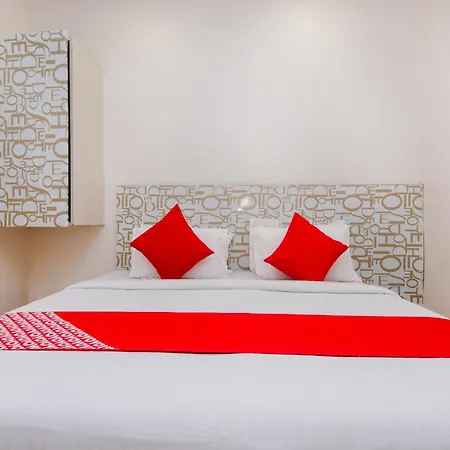 O Blue Pearl Residency Near Chhatrapati Shivaji International Airport Hotel 3*