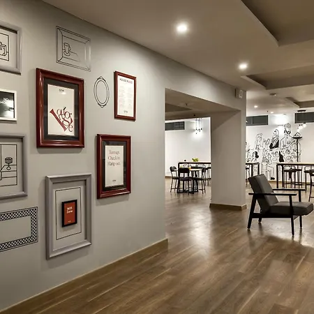 Hotel Townhouse Royal Palms 4*