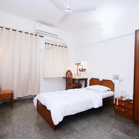 Ywca International Centre 3*