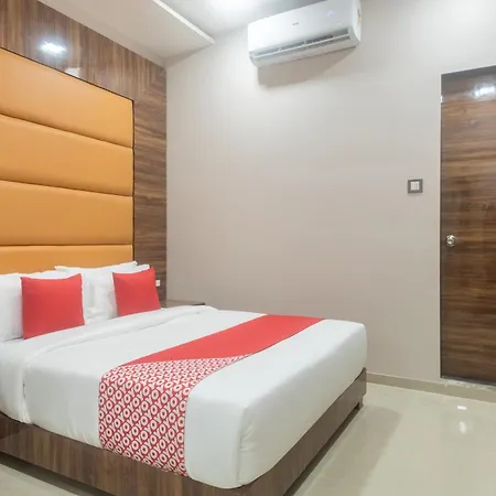 Blue Executive Near Chhatrapati Shivaji International Airport 3* Mumbai