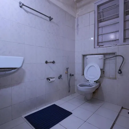 Ywca International Centre Hotel 3*