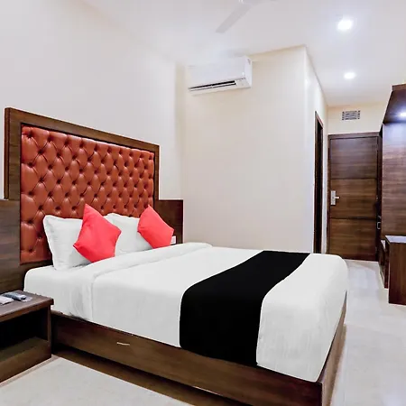 Collection O Vertigo Hotel