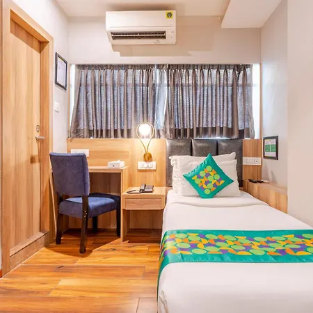 Treebo Premium Widlor Boutique With Swimming Pool Hotel Mumbai
