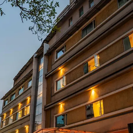 Treebo Premium Widlor Boutique With Swimming Pool Mumbai