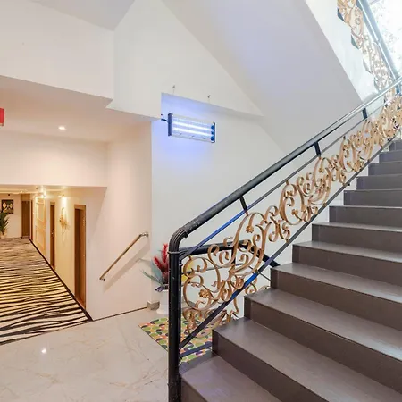 Treebo Premium Widlor Boutique With Swimming Pool Hotel 4*