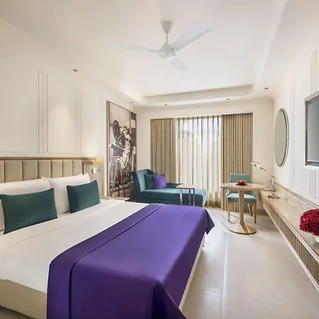 Aurika, International Airport - Luxury By Lemon Tree 5*