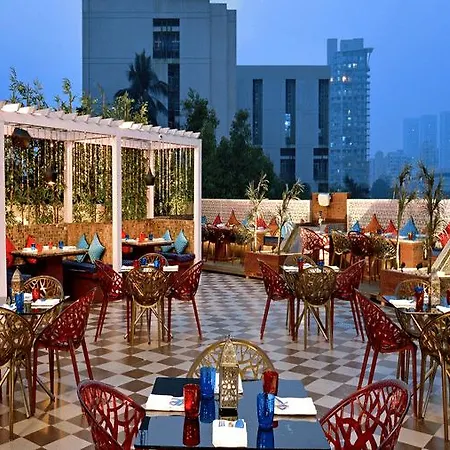Radisson Goregaon 4*