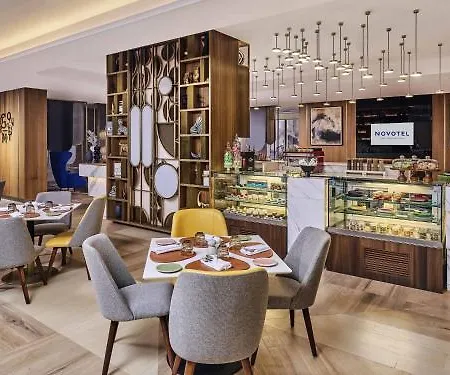 Hotel Novotel International Airport 5*