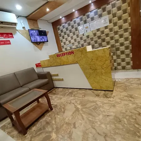 Guest house Time Gold Near Domestics Airport