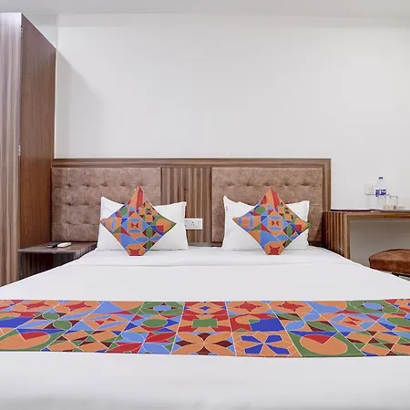 Hotel New Blue Sapphire Residency 3*