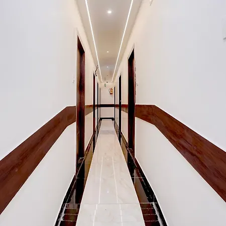 Hotel New Blue Sapphire Residency 3*