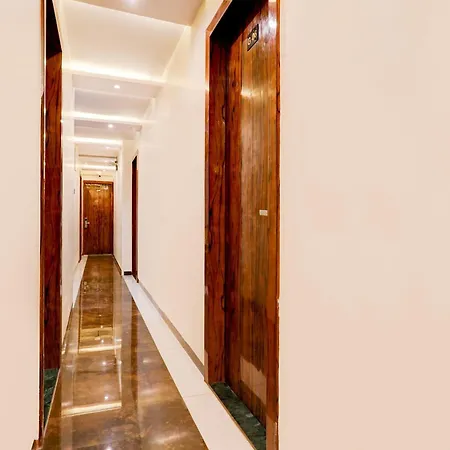 O Akshay Hotel 4*