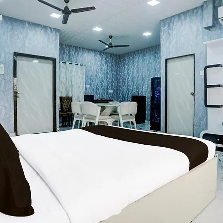 Fabhotel Hans Residency 3*