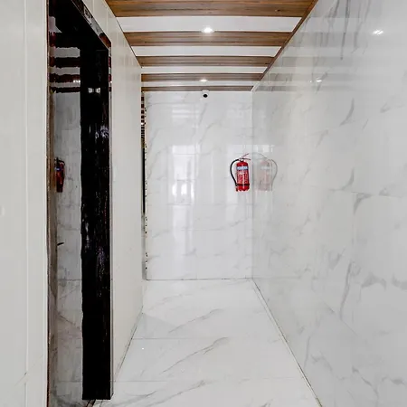Hotel Fabhotel Hans Residency Mumbai