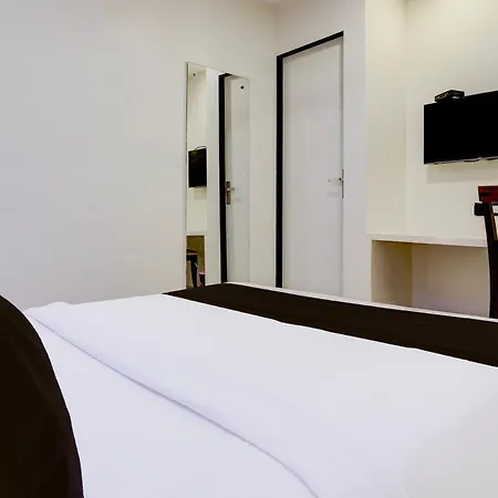 O Golden Star Hotel 4*