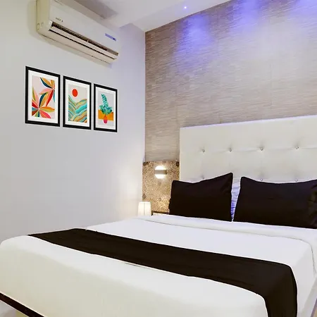 Hotel O Golden Star Mumbai