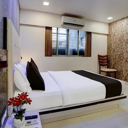Hotel O Golden Star