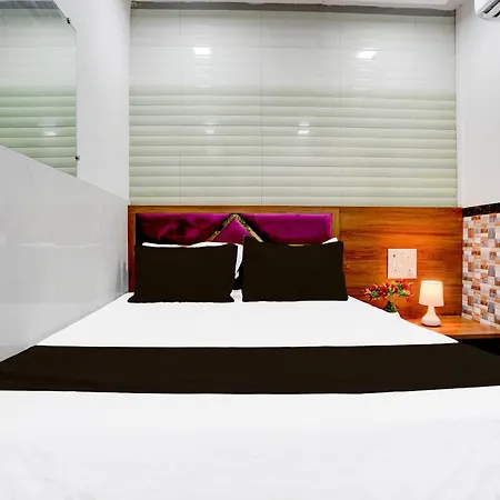 O Radha Palace Hotel